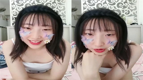 微胖贫乳骚货穿黑丝道具狂玩，淫声荡语极致撩骚！