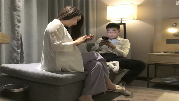 温柔气质御姐巨乳白嫩爆乳 被猛男狂干内射高潮